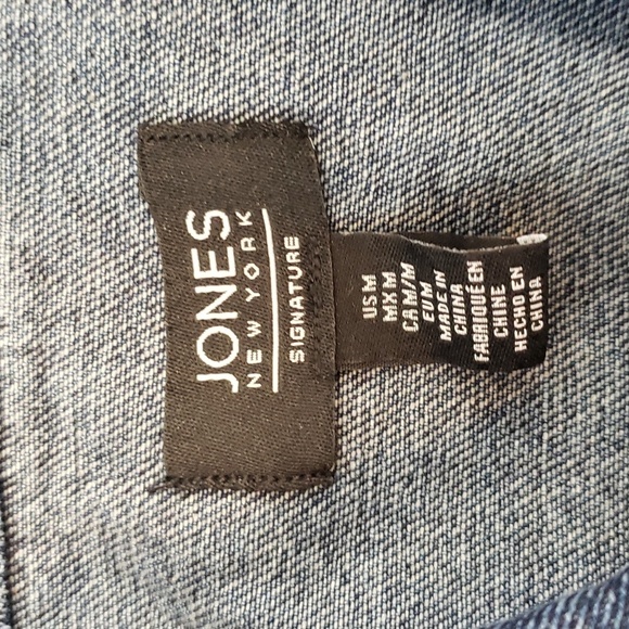 Jones New York Signature Dark Denim Jacket, Medium - Picture 5 of 7